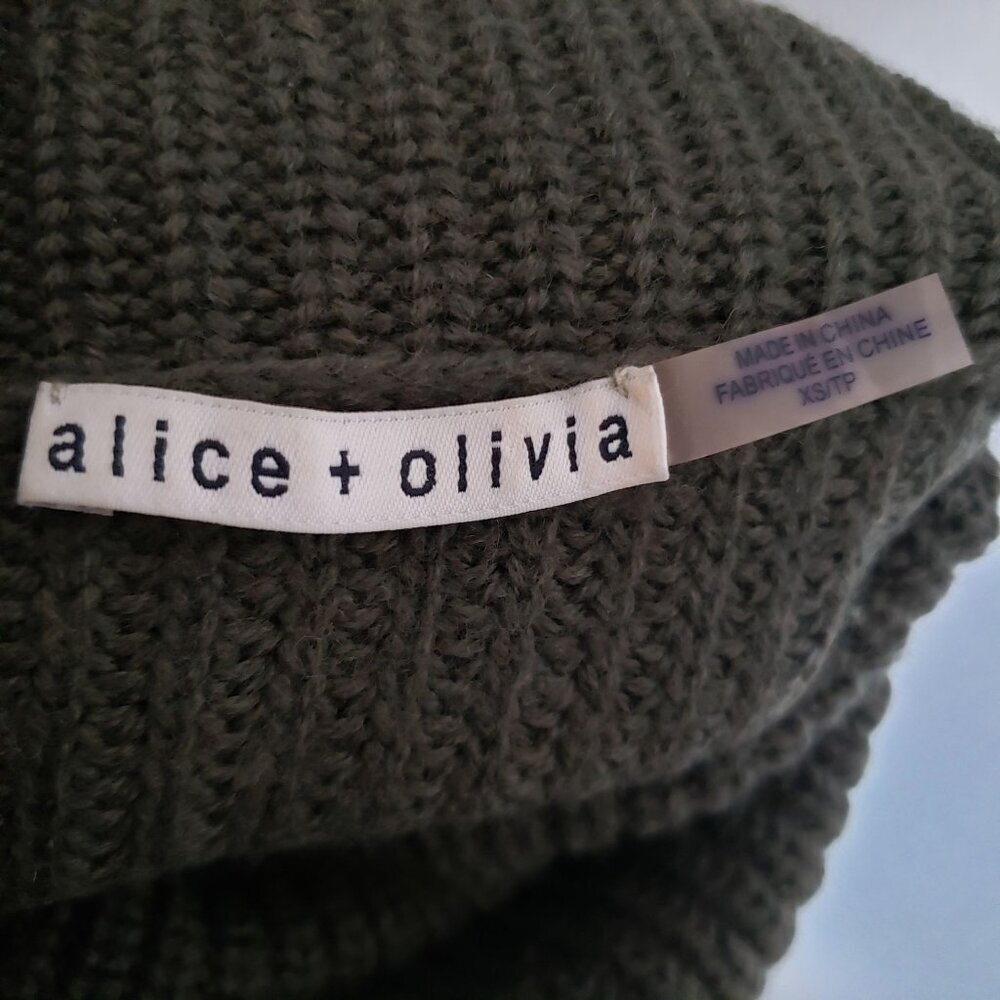 Alice + Olivia 100% Wool Knit Turtleneck Sweater Oversized Olive Green Womens XS - Picture 2 of 11